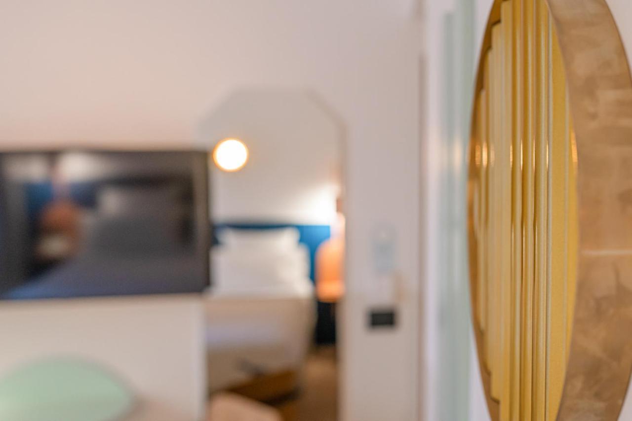 Hotel Du Palais De L'Isle Annecy Esterno foto